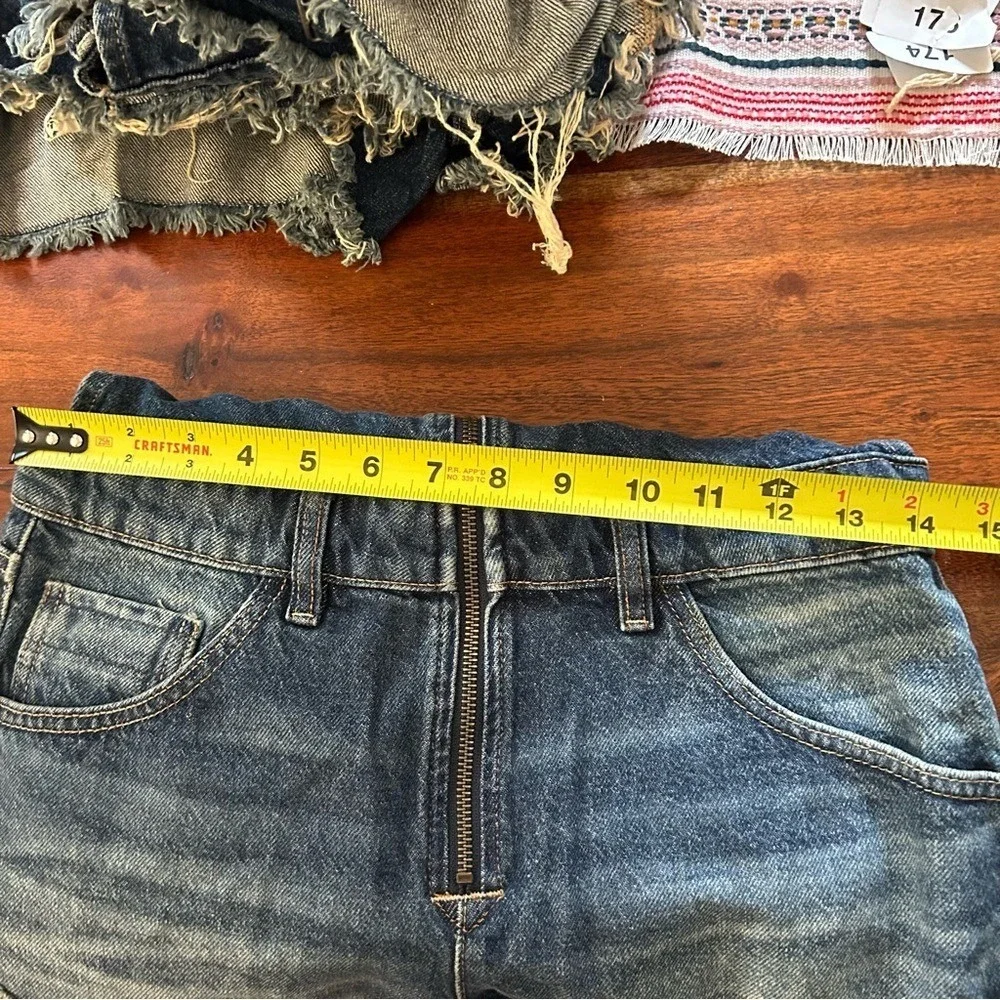 Free People Sunkissed Denim Short Overalls Zip Front Jean Shortalls NEW Size 24